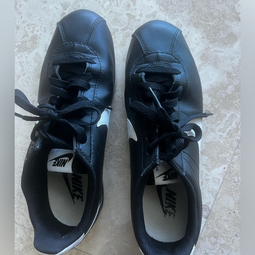 Cortez black white Nike